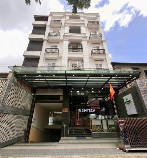 Đến cửa hàng