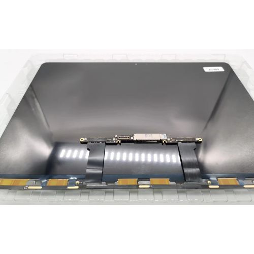 DTV thay-man-hinh-roi-cho-macbook-pro-13-inch-2018-a1989-chinh-hang-gen-a-3.jpg